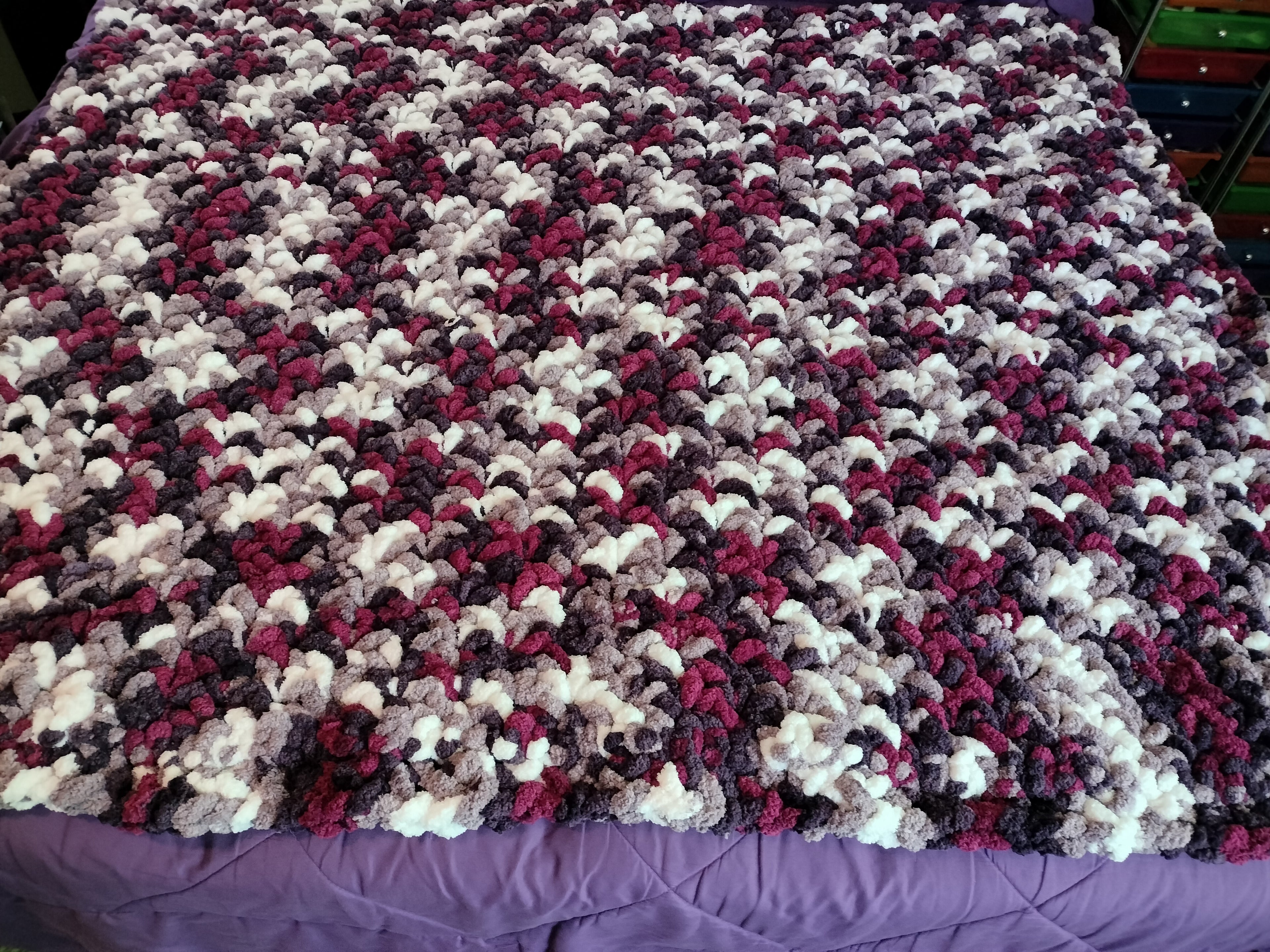 Oversized Jumbo Chienelle Chunky Monobello Blanket